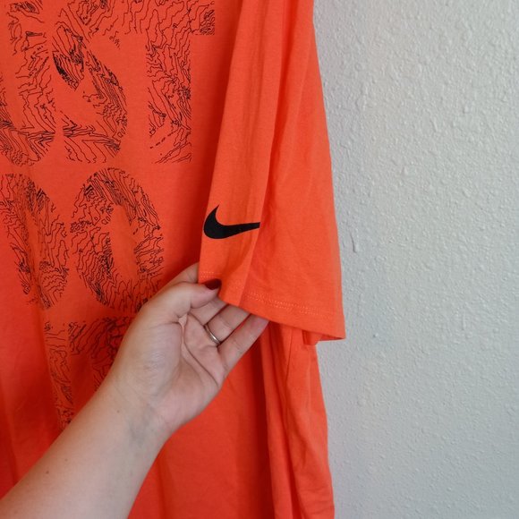NIKE The Nike Tee DRI-FIT T-Shirt Men's XXL Athletic Orange Nike Swoosh - Picture 4 of 6